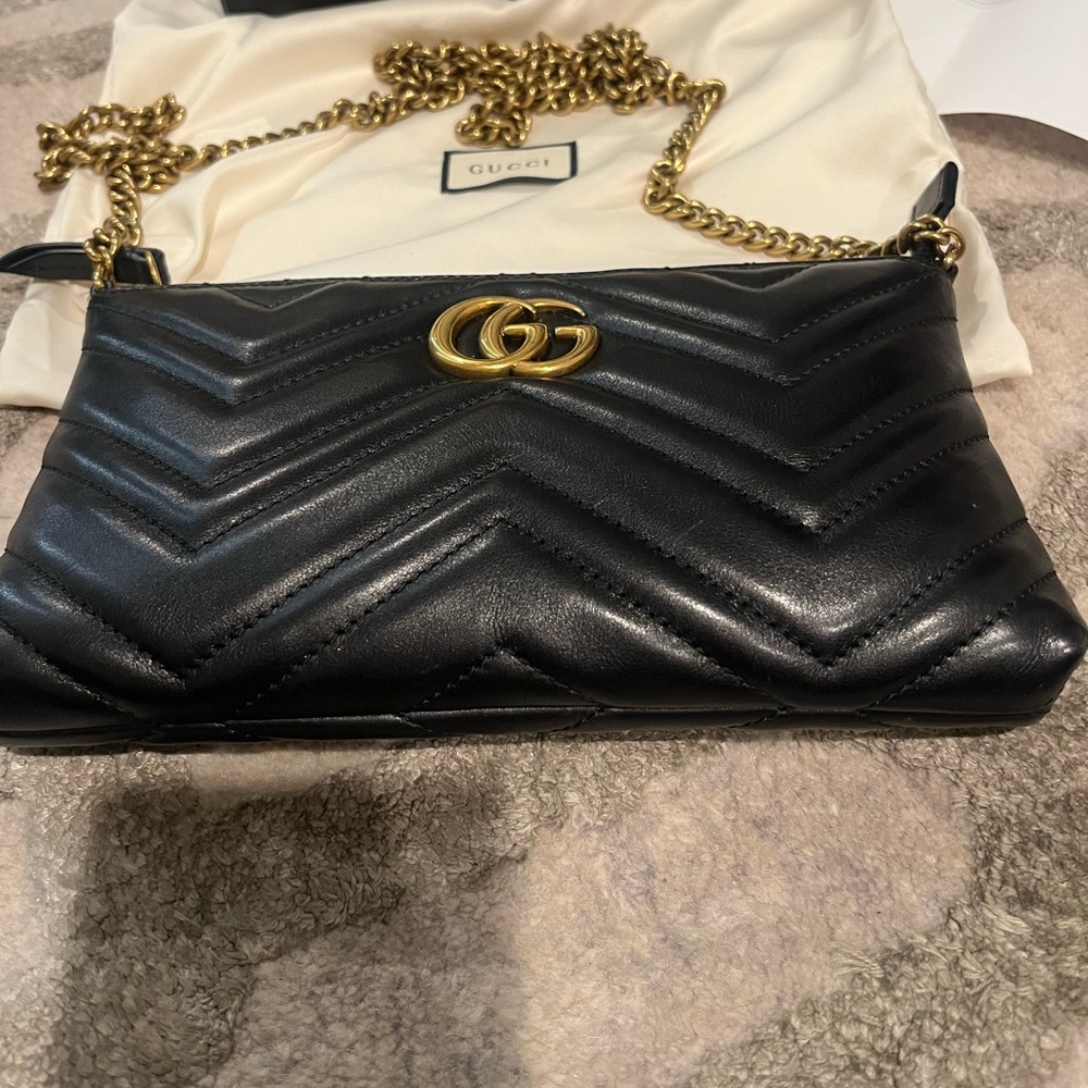 GUCCI MARMONT Mini Chain Bag Crossbody Black Gold Chain Mint - Picture 2 of 13